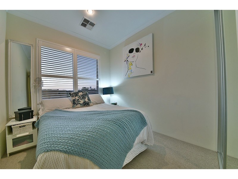 4 Newmarket Parade, Butler WA 6036