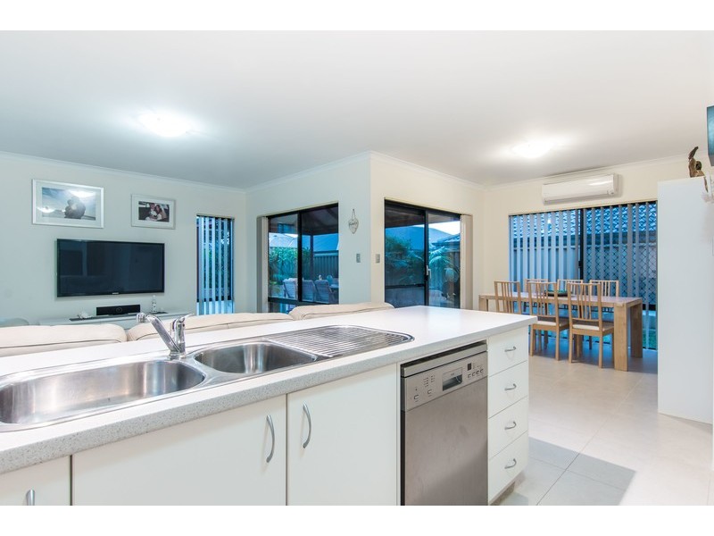 37 Portsalon Parkway, Butler WA 6036