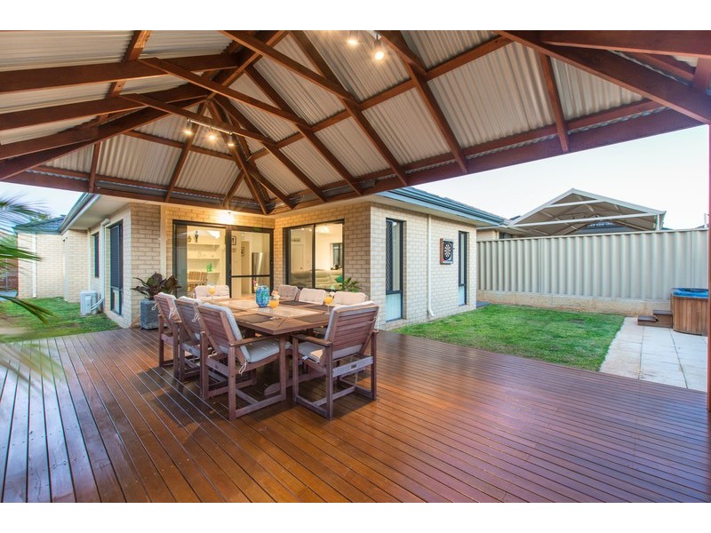 37 Portsalon Parkway, Butler WA 6036