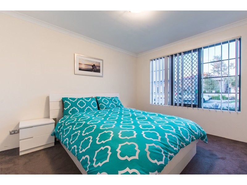 37 Portsalon Parkway, Butler WA 6036