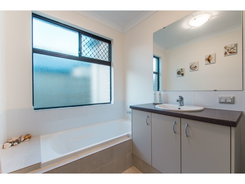 37 Portsalon Parkway, Butler WA 6036