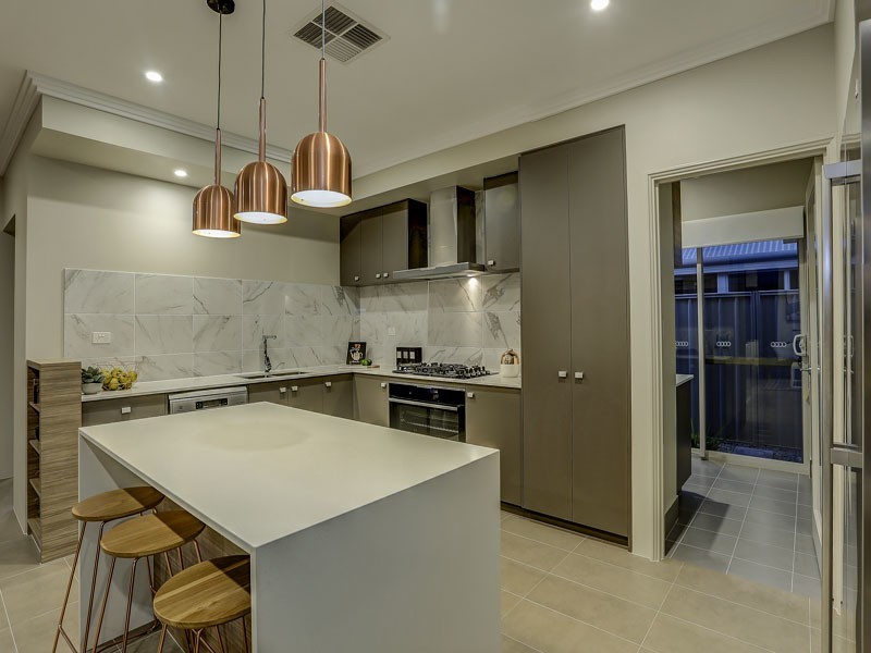 29 Parkside Street, Yanchep WA 6035