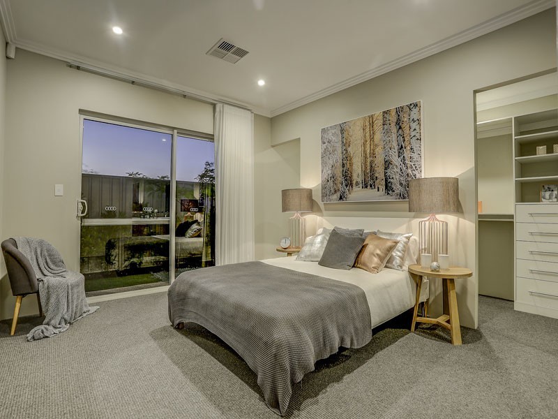 29 Parkside Street, Yanchep WA 6035