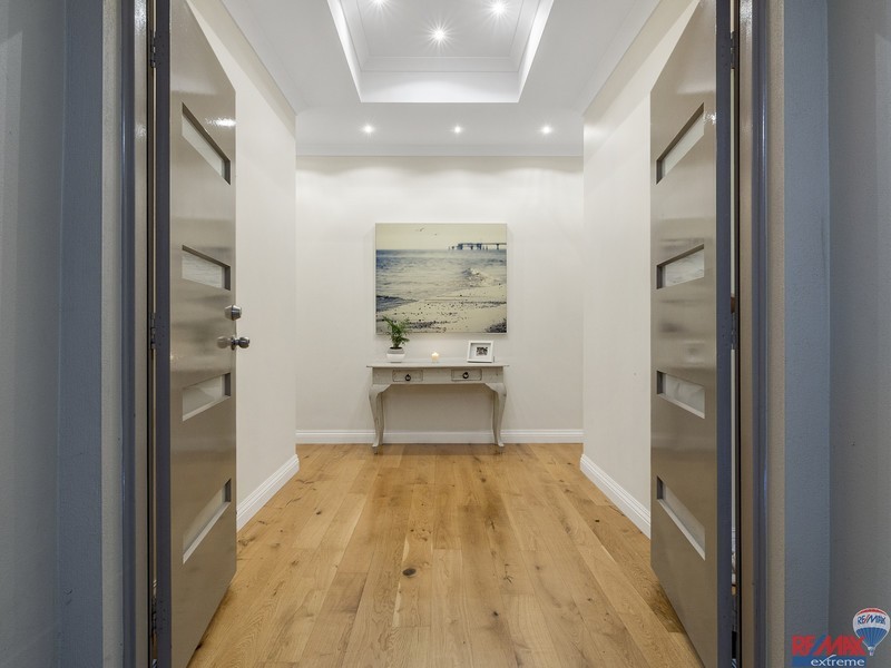 17 Meringa Crescent, Quinns Rocks WA 6030