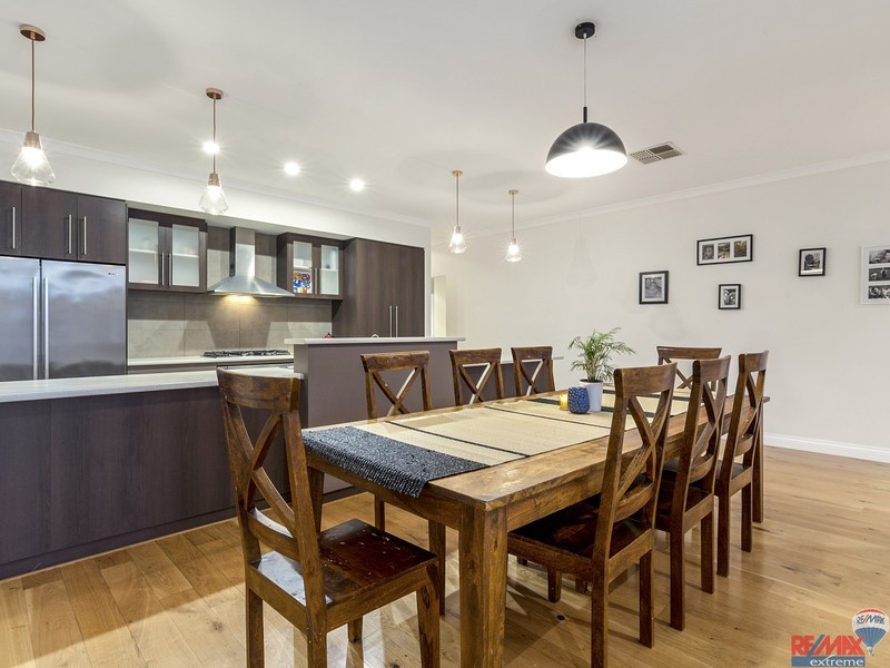 17 Meringa Crescent, Quinns Rocks WA 6030