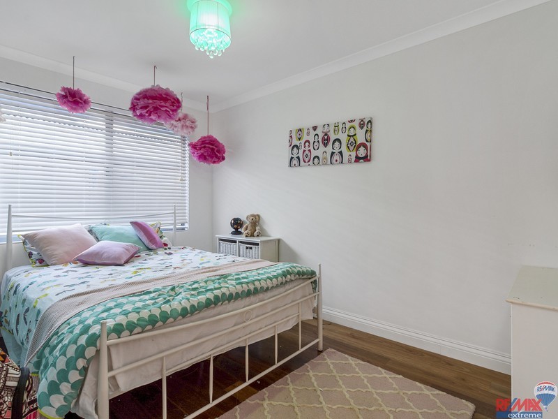 17 Meringa Crescent, Quinns Rocks WA 6030