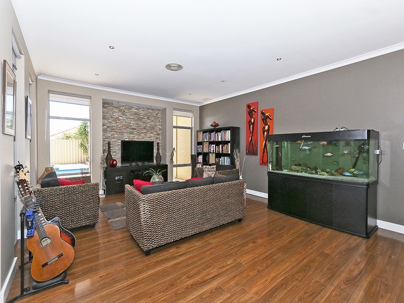 6 Deeside Road, Butler WA 6036