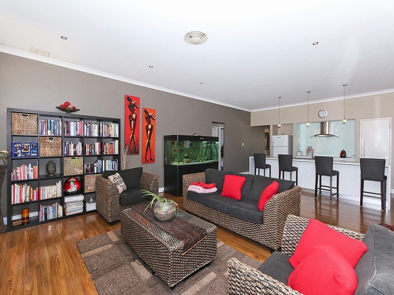 6 Deeside Road, Butler WA 6036