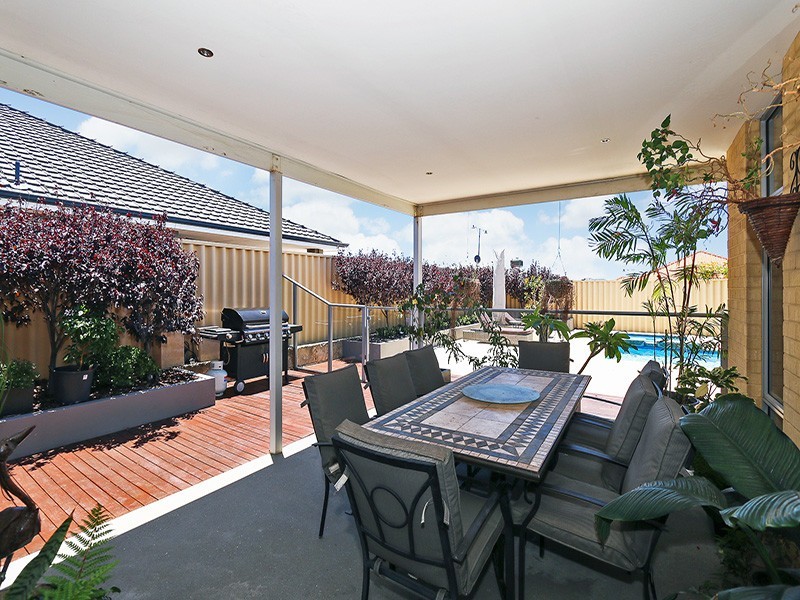 6 Deeside Road, Butler WA 6036