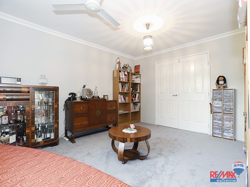 14 Tinsel Street, Yanchep WA 6035