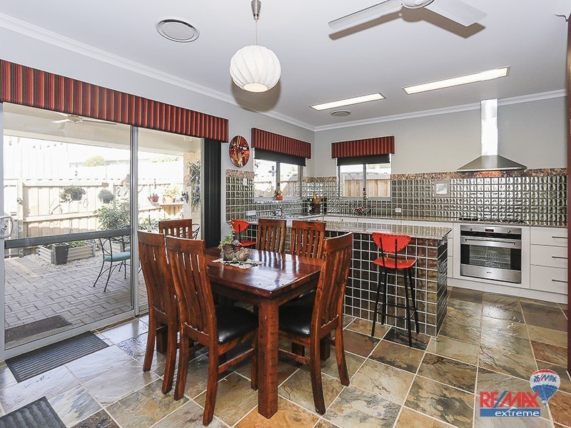 14 Tinsel Street, Yanchep WA 6035