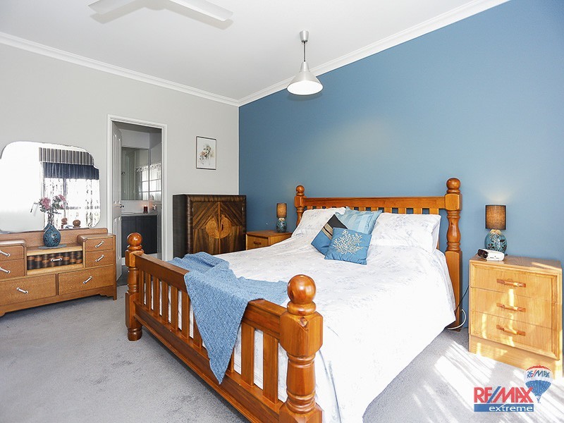 14 Tinsel Street, Yanchep WA 6035