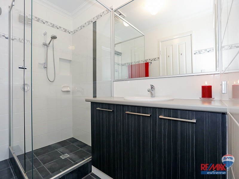 14 Tinsel Street, Yanchep WA 6035