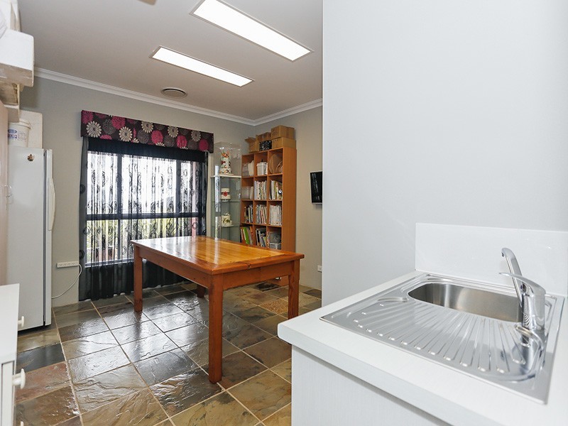 14 Tinsel Street, Yanchep WA 6035
