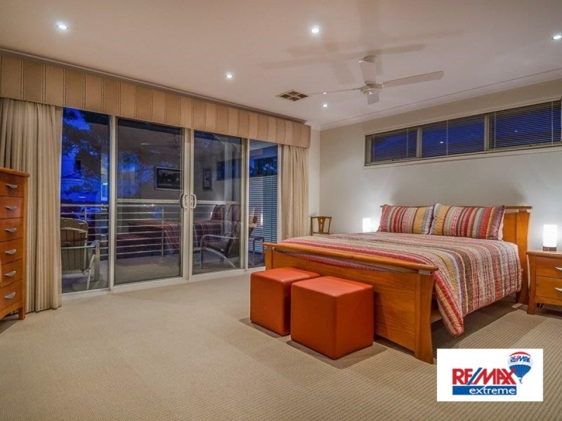 8 Sunny Close, Yanchep WA 6035