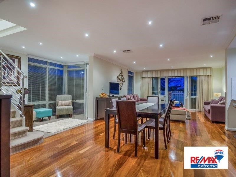 8 Sunny Close, Yanchep WA 6035