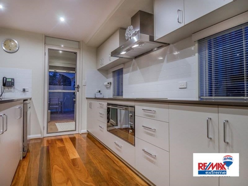 8 Sunny Close, Yanchep WA 6035