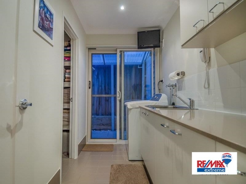 8 Sunny Close, Yanchep WA 6035