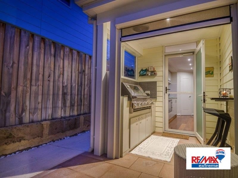 8 Sunny Close, Yanchep WA 6035