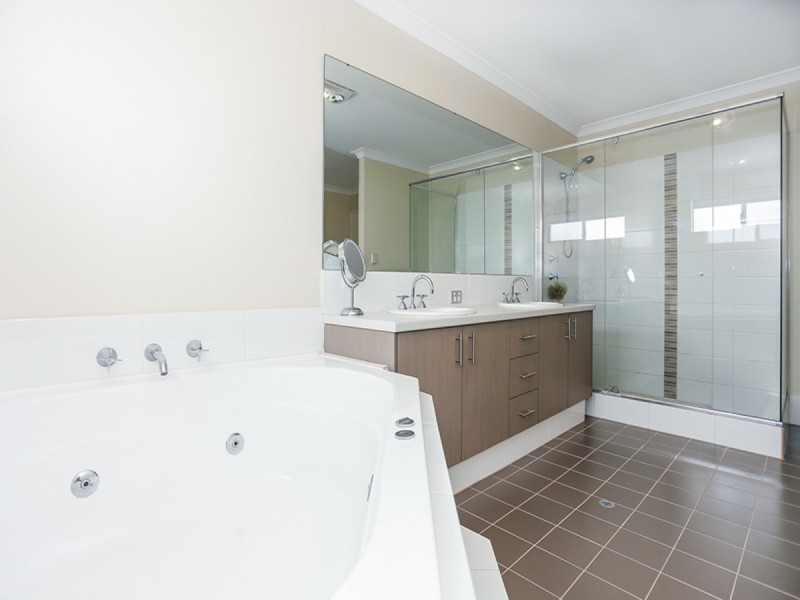 54 Jindalee Boulevard, Jindalee WA 6036