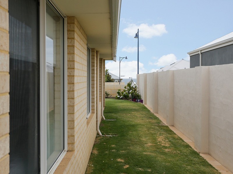 54 Jindalee Boulevard, Jindalee WA 6036