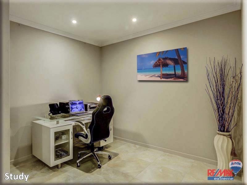 6 Helmsley Parkway, Alkimos WA 6038