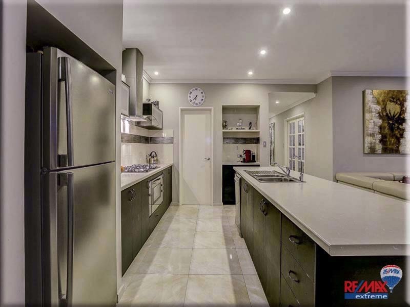 6 Helmsley Parkway, Alkimos WA 6038