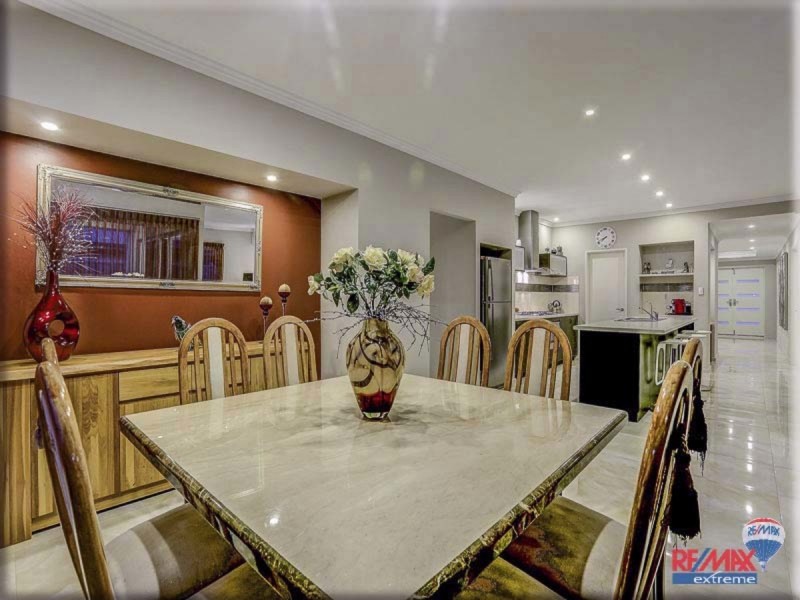 6 Helmsley Parkway, Alkimos WA 6038