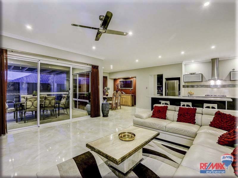 6 Helmsley Parkway, Alkimos WA 6038