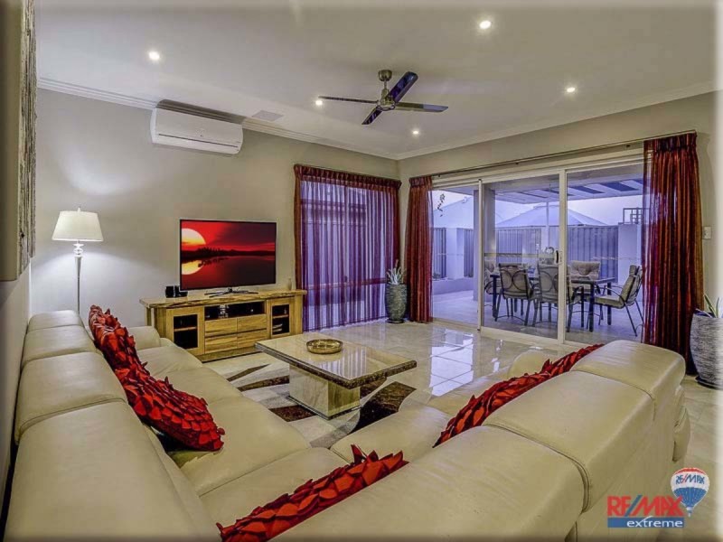 6 Helmsley Parkway, Alkimos WA 6038