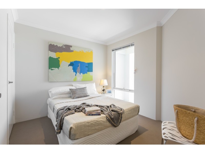 32 Broach Way, Alkimos WA 6038