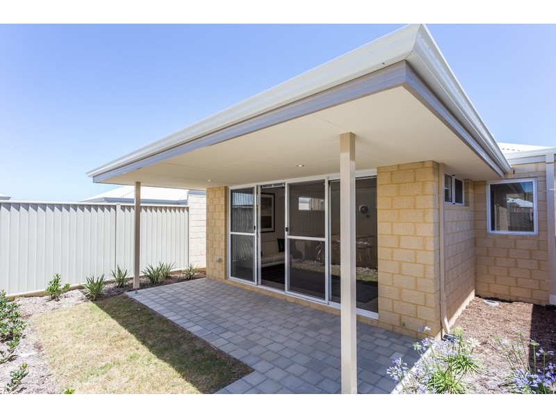 32 Broach Way, Alkimos WA 6038