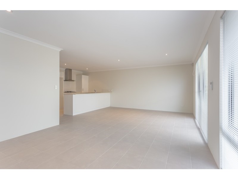 22 Broach Way, Alkimos WA 6038