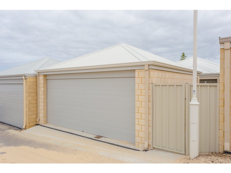 22 Broach Way, Alkimos WA 6038