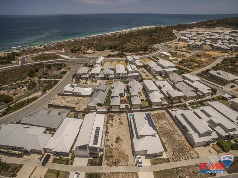 7 Seaside Avenue, Yanchep WA 6035