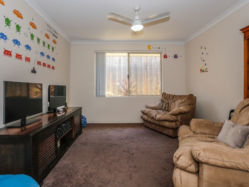 16 Spiral Flag Road, Yanchep WA 6035