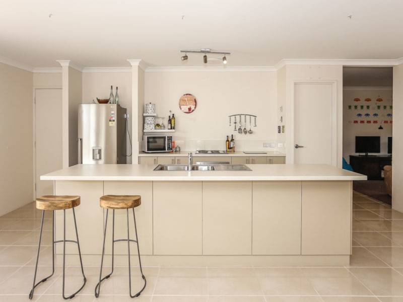 16 Spiral Flag Road, Yanchep WA 6035