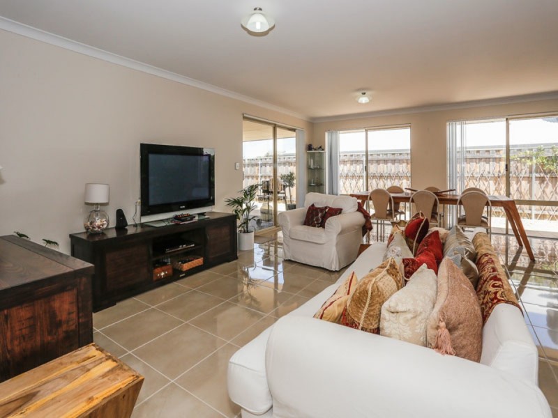 16 Spiral Flag Road, Yanchep WA 6035