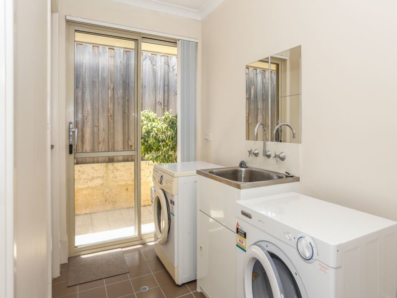 16 Spiral Flag Road, Yanchep WA 6035