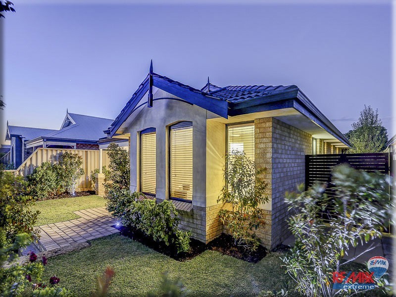 33 Tollesbury Avenue, Butler WA 6036