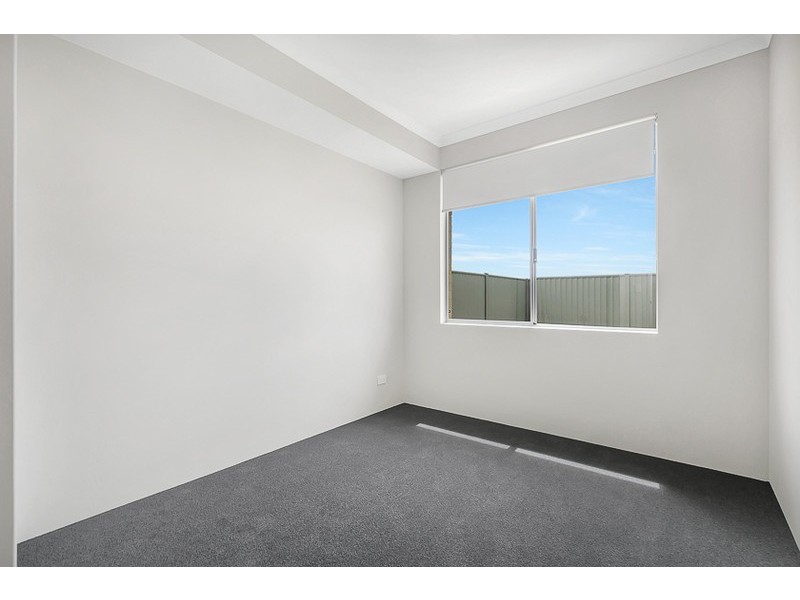 4 Gamboge Street, Eglinton WA 6034