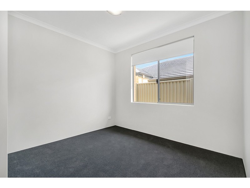 4 Gamboge Street, Eglinton WA 6034