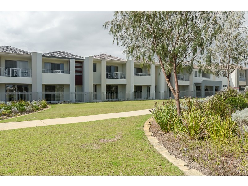 4/22 Scrubwren Circuit, Alkimos WA 6038