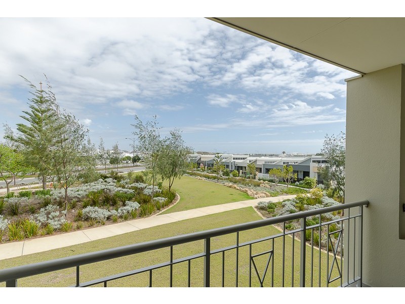 4/22 Scrubwren Circuit, Alkimos WA 6038