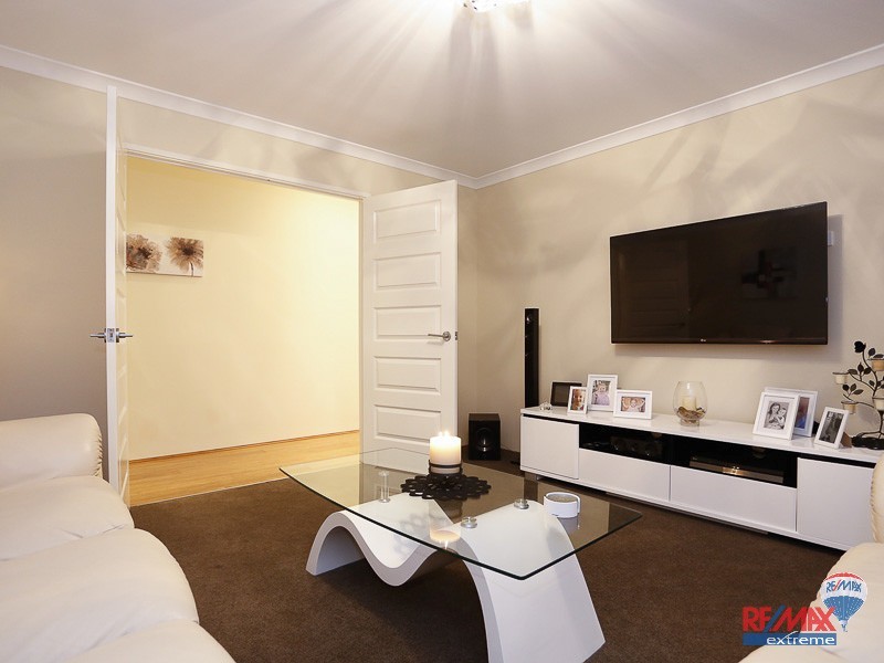 20 Tinsel Street, Yanchep WA 6035