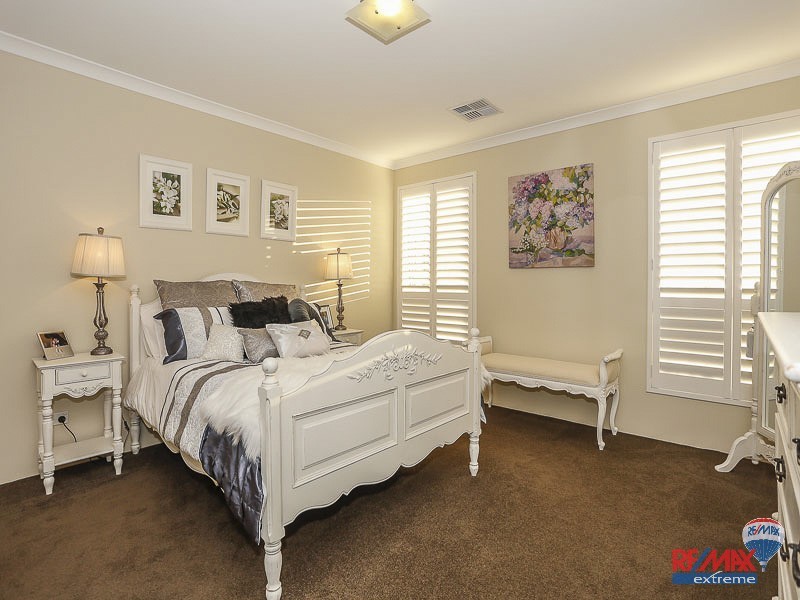 20 Tinsel Street, Yanchep WA 6035