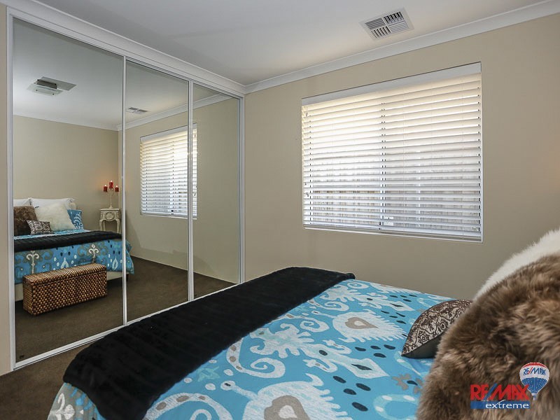 20 Tinsel Street, Yanchep WA 6035