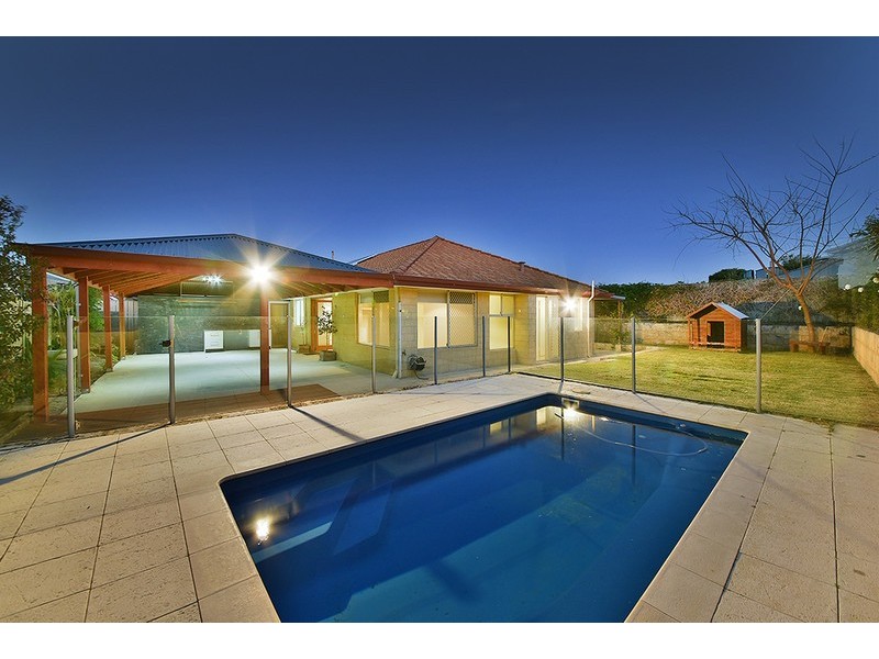 21 Southsea Road, Quinns Rocks WA 6030