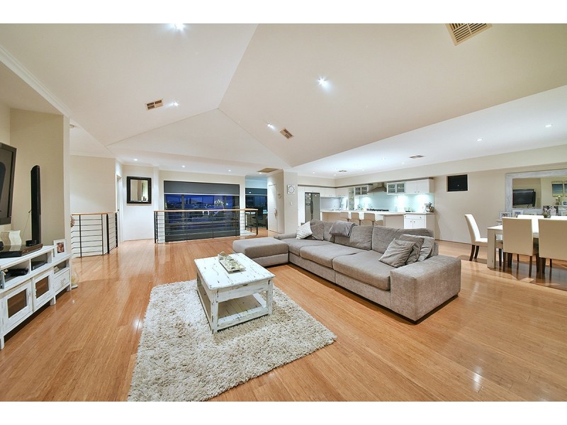 19 Seabird Bend, Jindalee WA 6036