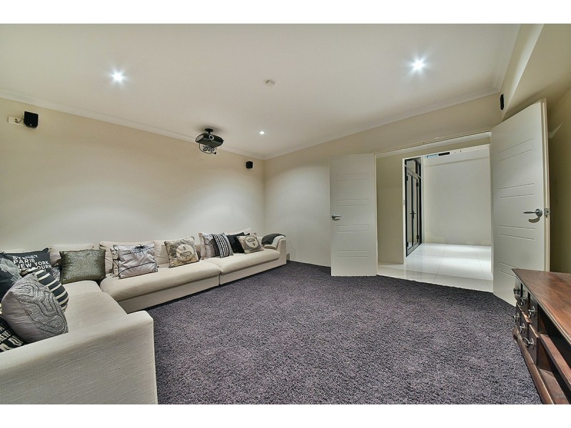 19 Seabird Bend, Jindalee WA 6036